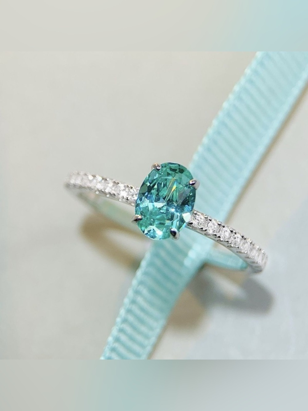 925 Sterling Silver Zircon Oval Ring
